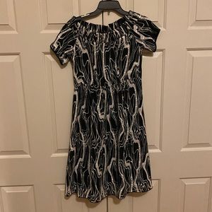Simple off the shoulder dress in black and white